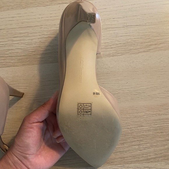 BCBG nude heels, size 10 - Picture 2 of 4